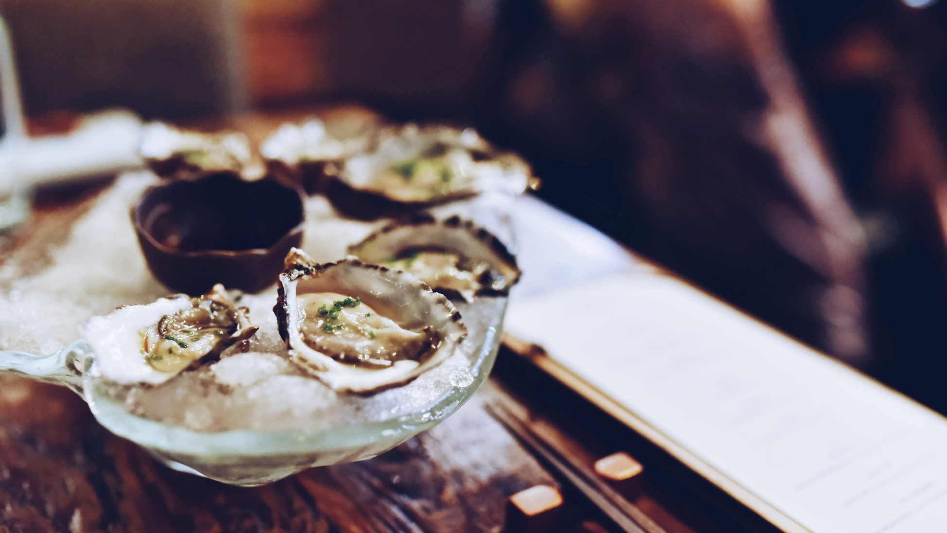 traditional serving of oysters